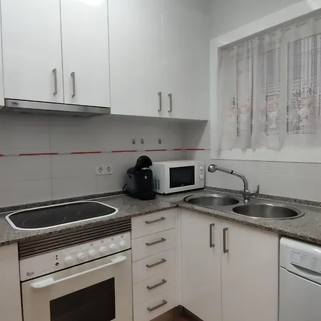 Apartmán Con Terraza A Metros De La Playa Y Zona Comercial, Ideal Familiar - Costa Brava - Es-209-68 *