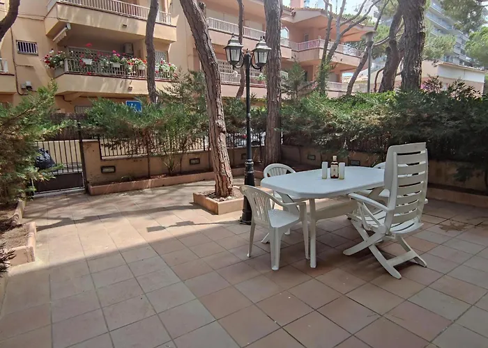 דירה Con Terraza A Metros De La Playa Y Zona Comercial, Ideal Familiar - Costa Brava - Es-209-68 *