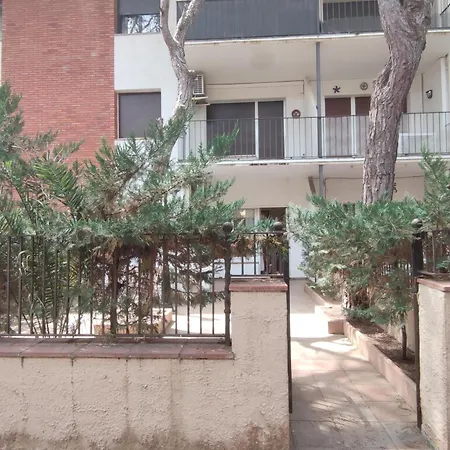 Con Terraza A Metros De La Playa Y Zona Comercial, Ideal Familiar - Costa Brava - Es-209-68 Apartment *
