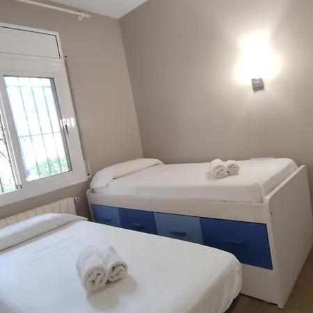 Con Terraza A Metros De La Playa Y Zona Comercial, Ideal Familiar - Costa Brava - Es-209-68 Apartment