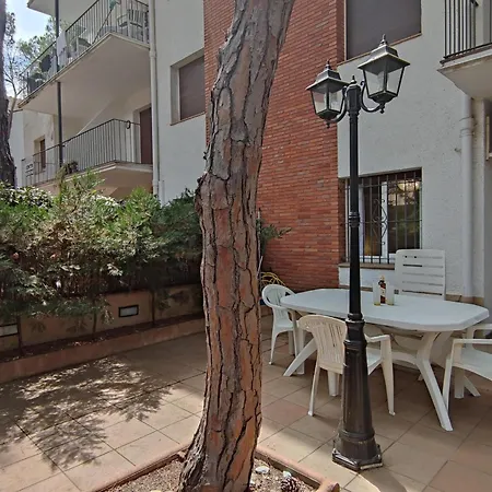 Con Terraza A Metros De La Playa Y Zona Comercial, Ideal Familiar - Costa Brava - Es-209-68